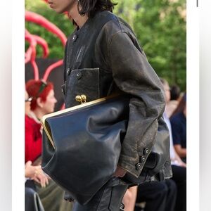 Coach Large Kisslock Frame Bag Black Leather Clutch with Gold Trim